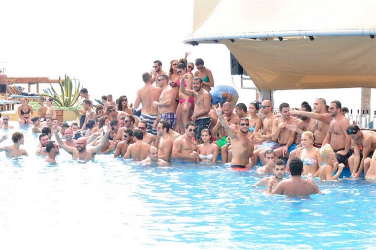 The Sunday Club at Cyan